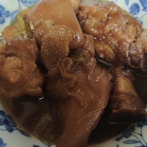 入れて煮るだけ超簡単！豚足の酢醤油煮